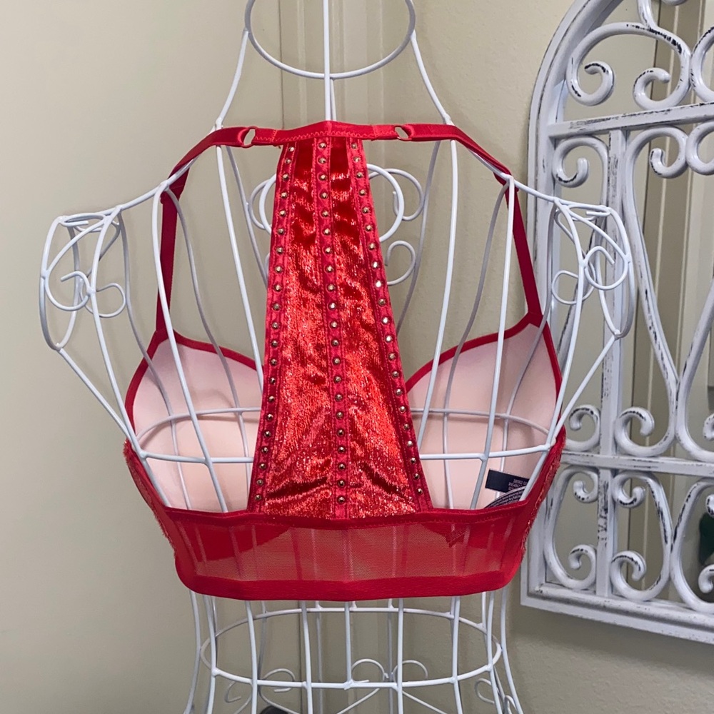 Victoria's Secret Vibrant Red Bra - Picture 2 of 4